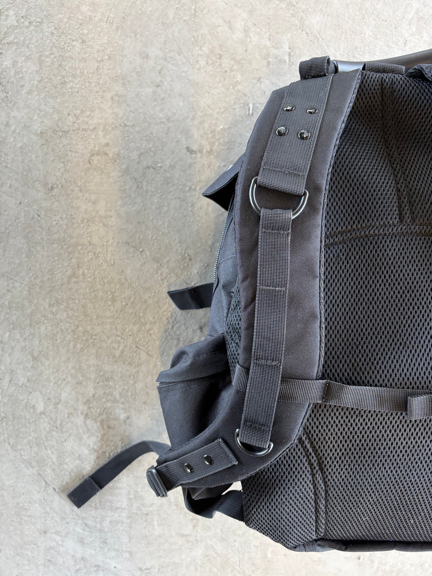 [1 OF 1]OBSYDIAN TACTICAL BACKPACK