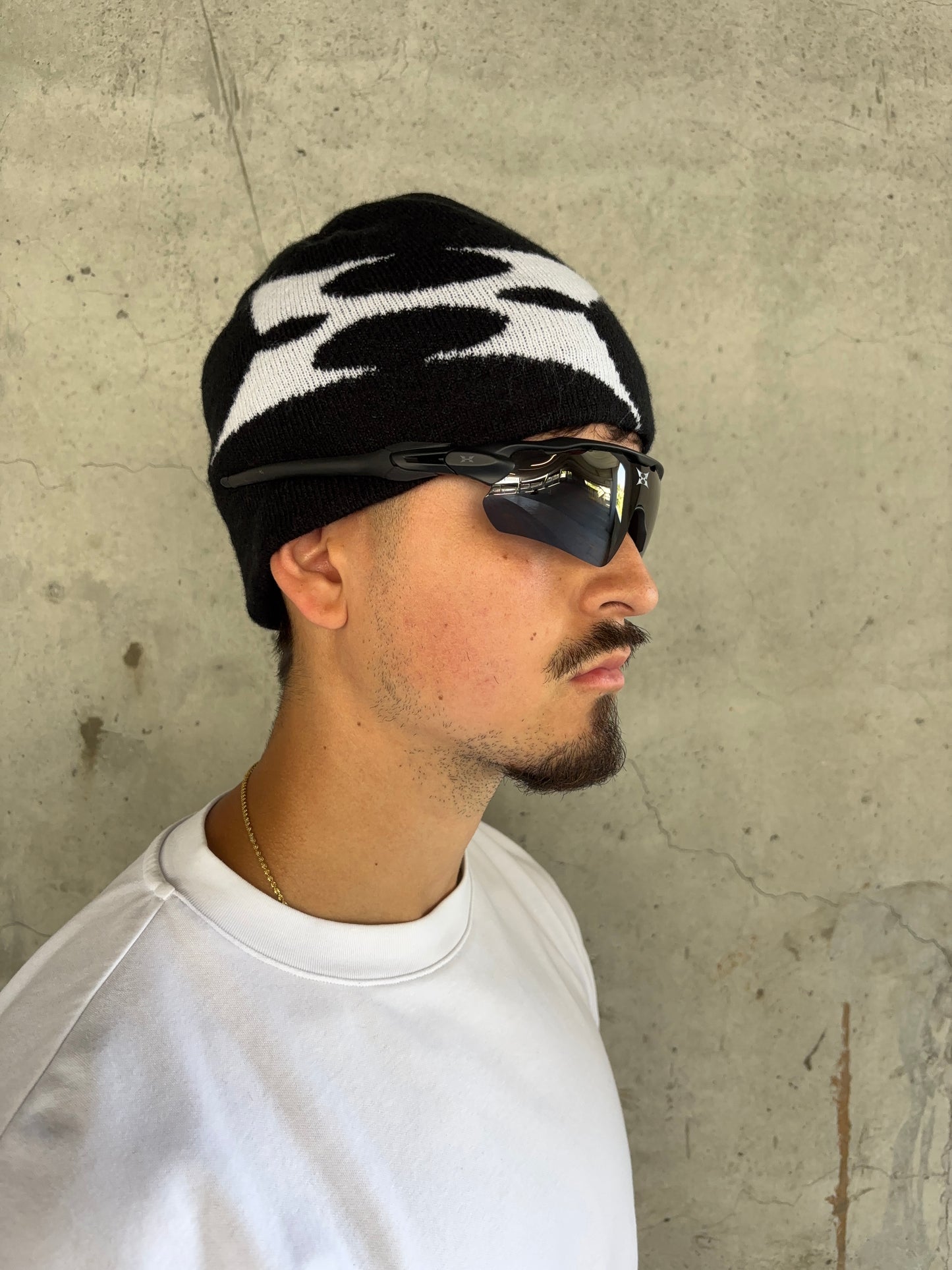 [PRE ORDER] OBSYDIAN SKI BEANIE